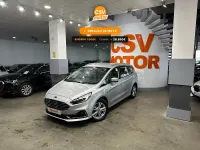 Usado Ford S-MAX Titanium 190 CV (139 kW) 2023 Gris / plata Monovolumen