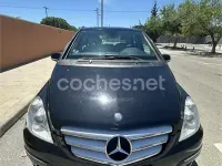 Usado Mercedes B180 109 CV (80 kW) 2010 Negro Monovolumen
