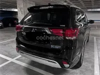 Usado Mitsubishi Outlander P-HEV 224 CV (164 kW) 2019 Negro SUV
