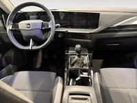 Usado Opel Astra Edition 130 CV (95 kW) 2023 Gris/plata