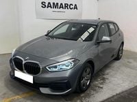 Usado BMW 118 Comfort Edition 150 CV (110 kW) 2022 Gris Utilitario