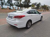 Usado Hyundai i40 115 CV (84 kW) 2018 Blanco Berlina