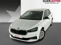 Usado Skoda Fabia Essence 80 CV (58 kW) 2025 Plata Utilitario