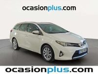 Usado Toyota Auris Touring Sports Active 132 CV (97 kW) 2014 Blanco Familiar