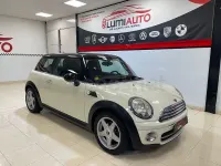 Usado Mini Cooper D 110 CV (80 kW) 2009 Beige Utilitario