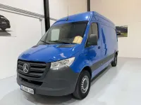 Usado Mercedes E-Sprinter 86 kW (117 CV) 2023 Azul Van