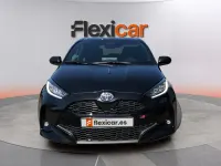 Usado Toyota Yaris Hybrid Sport 130 CV (95 kW) 2025 Negro Berlina