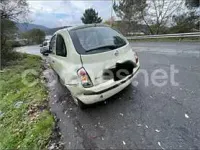 Usado Nissan Micra Visia 65 CV (47 kW) 2005 Amarillo Berlina