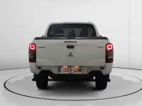 Usado Mitsubishi L200 150 CV (110 kW) 2021 Blanco Pickup/Camioneta