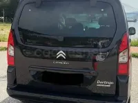 Usado Citroën Berlingo Shine 100 CV (73 kW) 2018 Negro Monovolumen