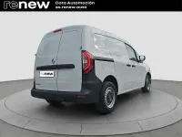 Usado Renault Kangoo 95 CV (69 kW) 2022 Blanco Monovolumen