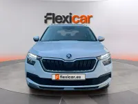 Usado Skoda Kamiq Ambition 110 CV (80 kW) 2021 Blanco SUV