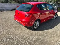 Usado Seat Ibiza Style 90 CV (66 kW) 2012 Rojo Berlina
