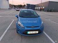 Usado Ford Fiesta Trend 82 CV (60 kW) 2011 Azul Berlina