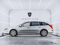 Usado Renault Laguna II Dynamique 135 CV (99 kW) 2005 Blanco Berlina