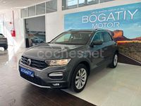Usado VW T-Roc Advance 150 CV (110 kW) 2021 Gris / plata SUV