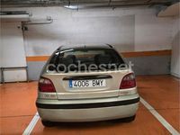 Usado Renault Mégane Authentique 80 CV (58 kW) 2001 Verde Berlina