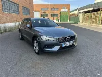 Usado Volvo V60 CC 190 CV (139 kW) 2019 Gris / plata Familiar