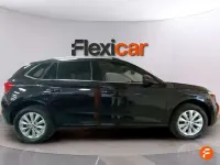 Usado Skoda Kamiq Active 110 CV (80 kW) 2022 Negro SUV