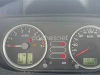 Usado Ford Fiesta Trend 80 CV (58 kW) 2004 Beige Utilitario