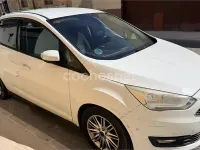 Usado Ford C-MAX Trend 120 CV (88 kW) 2016 Blanco Monovolumen