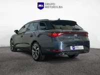 Usado Seat Leon FR 150 CV (110 kW) 2023 Gris / plata Familiar