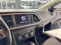 Usado Seat Leon Style 115 CV (84 kW) 2018 Negro Berlina