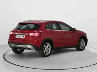 Usado Mercedes GLA180 122 CV (89 kW) 2019 Rojo SUV