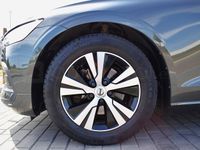 Usado Volvo V60 Momentum 150 CV (110 kW) 2020 Gris Familiar