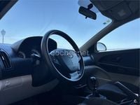 Usado Kia Ceed Active 115 CV (84 kW) 2010 Negro Utilitario