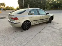 Usado Renault Laguna II Authentique 110 CV (80 kW) 2001 Beige Berlina