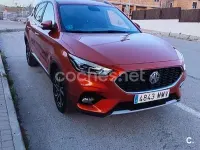 Usado MG ZS Luxury 106 CV (77 kW) 2024 Naranja SUV