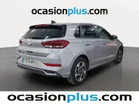 Usado Hyundai i30 101 CV (74 kW) 2025 Plateado Utilitario