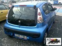 usado Peugeot 107 5p Urban 1.0i 68 "2 Tronic"