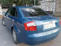 Usado Audi A4 115 CV (84 kW) 2001 Azul Berlina
