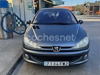 Usado Peugeot 206 70 CV (51 kW) 2007 Gris / plata Berlina