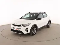 Usado Kia Stonic 101 CV (74 kW) 2021 Blanco SUV