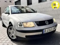 Usado VW Passat Highline 150 CV (110 kW) 2001 Gris / plata Berlina