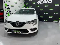 Usado Renault Mégane GrandTour LIMITED 115 CV (84 kW) 2020 Blanco Familiar