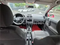 Usado VW Polo Trendline 75 CV (55 kW) 2005 Rojo Utilitario