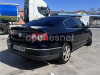Usado VW Passat Trendline 115 CV (84 kW) 2005 Negro Berlina