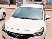 Usado Opel Astra Ultimate 122 CV (89 kW) 2020 Blanco Berlina