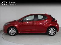 Usado Toyota Yaris Hybrid Active 116 CV (85 kW) 2024 Rojo Berlina