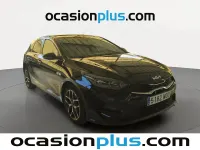 Usado Kia Ceed 120 CV (88 kW) 2023 Negro Utilitario