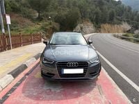 Usado Audi A3 Ambition 110 CV (80 kW) 2015 Gris / plata Berlina
