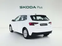 Usado Skoda Fabia 95 CV (69 kW) 2025 Blanco Utilitario