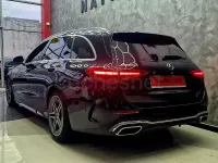 Usado Mercedes C200 163 CV (119 kW) 2023 Negro Familiar
