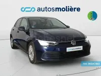Usado VW Golf VIII Life 150 CV (110 kW) 2020 Azul Berlina