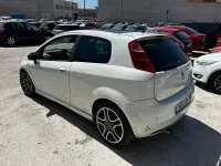 Usado Fiat Grande Punto Active 90 CV (66 kW) 2009 Blanco Utilitario