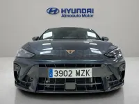 Usado Cupra Leon 150 CV (110 kW) 2025 Gris / plata Berlina